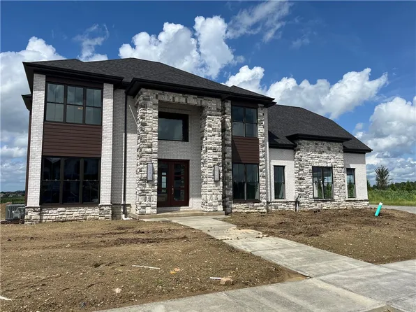 218 Loganbridge Dr, Peters Township, PA 15367