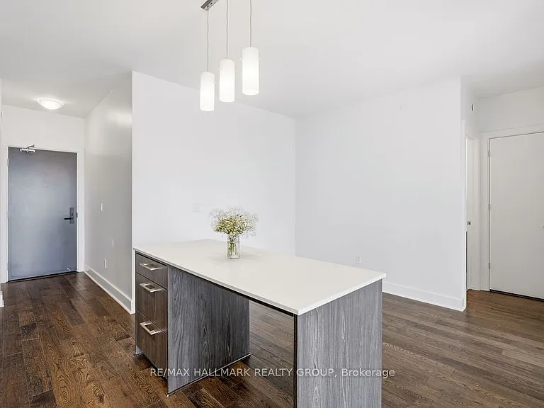 255 Bay St #801 — Photo 16
