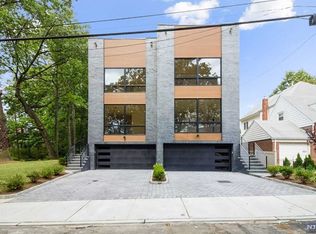 283 Slocum Way #283, Fort Lee, NJ 07024