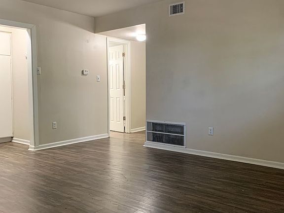 4th image of 3403-3405 Campbell St #4