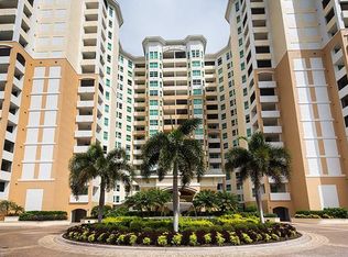 285 Grande Way APT 306, Naples, FL 34110