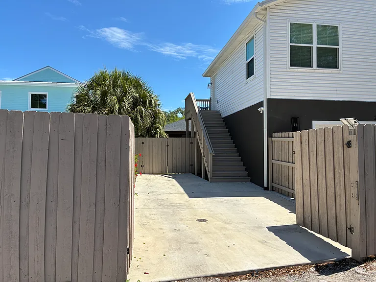 2651 1/2 Bayside Dr S — Photo 18