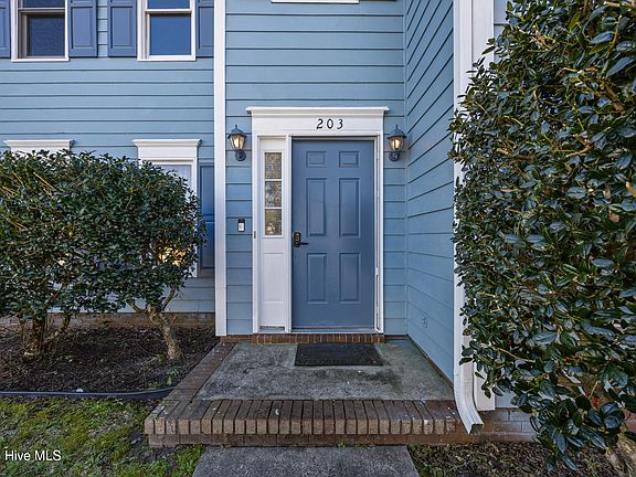 4th image of 203 Plantation Boulevard