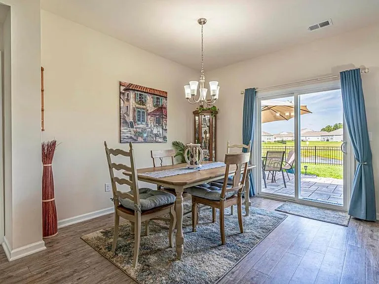 567 Hay Hill Ln — Photo 9
