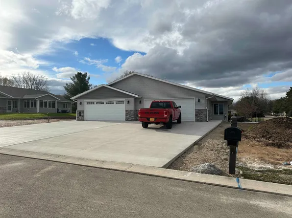 1638 Balsam Ct, Shawano, WI 54166