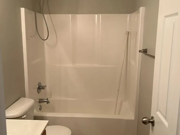 230 Prescott Ln — Photo 16
