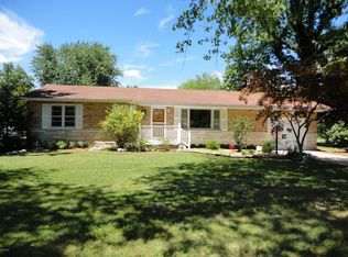 318 Red Row, Marion, IL 62959