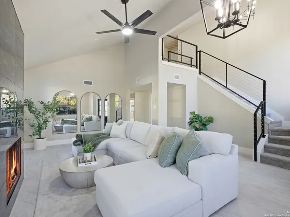8402 Timber Belt, San Antonio, TX 78250