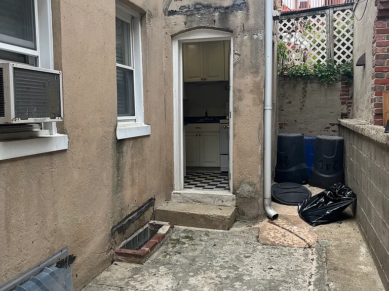 246 S Exeter St #A — Photo 12