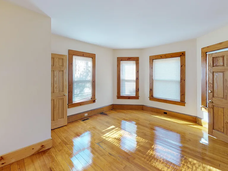 250 Forest Ave #1 — Photo 4