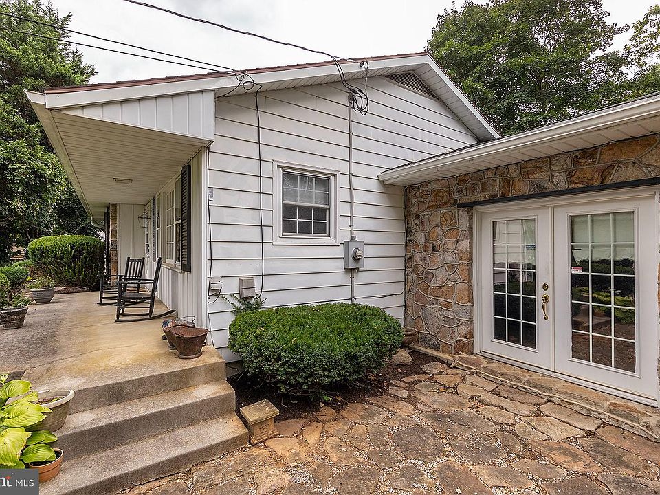 1496 Rock Cliff Dr, Martinsburg, WV 25401 MLS WVBE2021662 Zillow