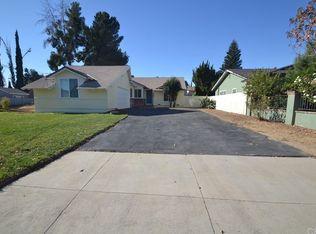 8205 Hatillo Ave, Winnetka, CA 91306