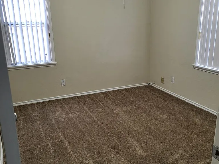 2100 Cabrillo Ave — Photo 20