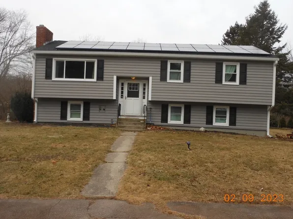 45 Lizotte Dr, Bellingham, MA 02019