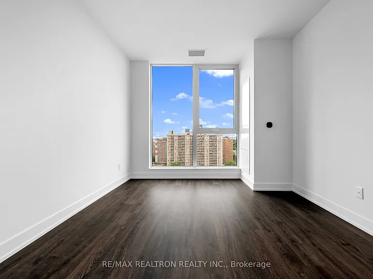 25 Cordova Ave #Penthouse 06 — Photo 18