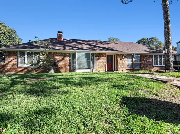 829 Skylark Dr, Denton, TX 76205