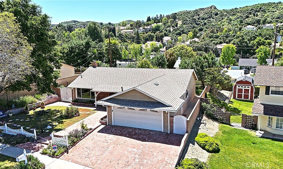 1st image of 23508 Adamsboro Dr