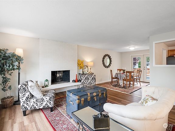 4th image of 6008 97th Street NE