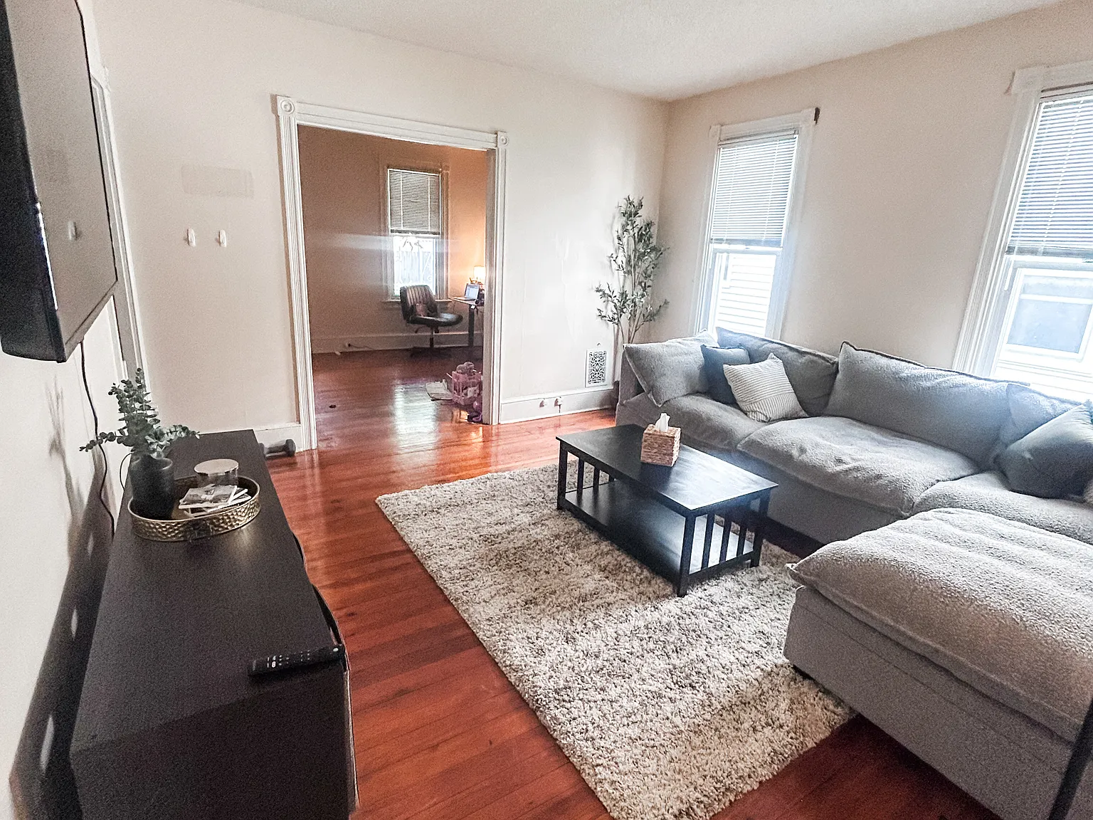 4 bed, 1487 sqft, $2,500 — Photo 4