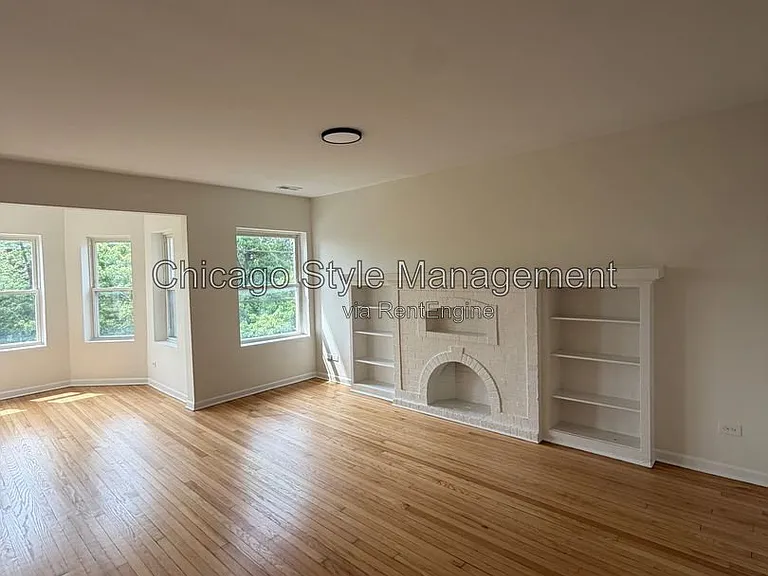 7833 S Colfax Ave #3S — Photo 6