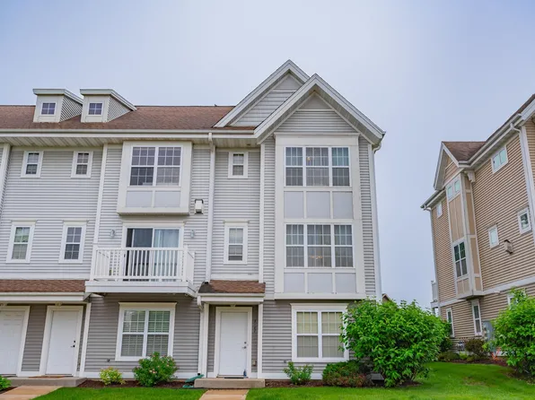 7107 Discovery Ln, Madison, WI 53719