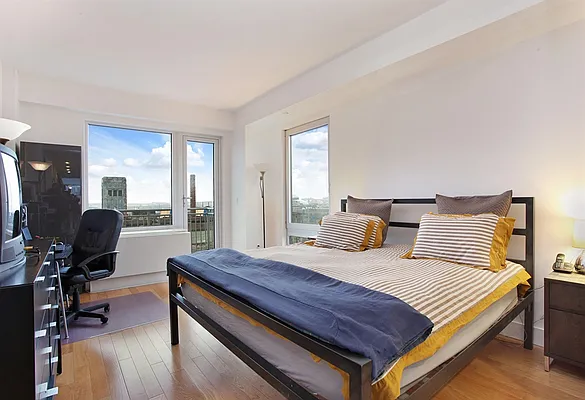 Sold by Corcoran | media 15