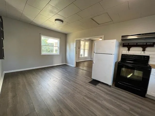 372 Park St #1 — Photo 6