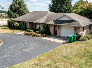 154 E Us Highway 34, Mendota, IL 61342