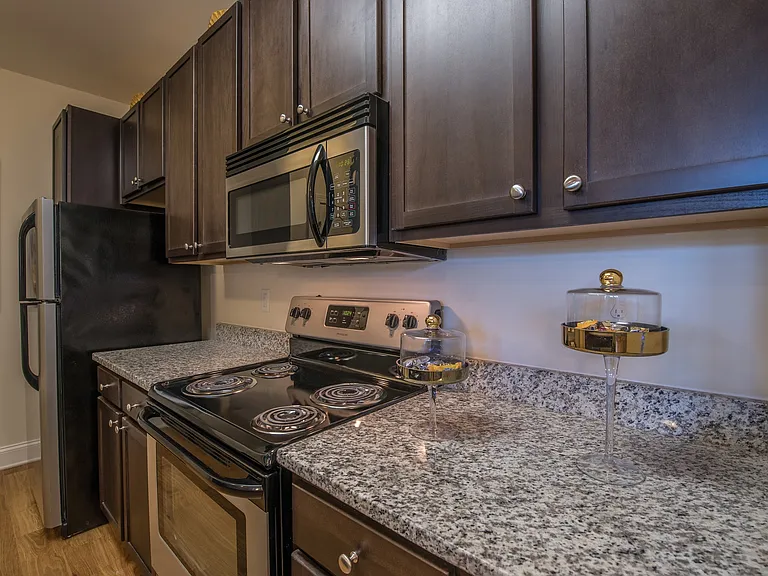 Afton Ridge Apartments — Photo 11