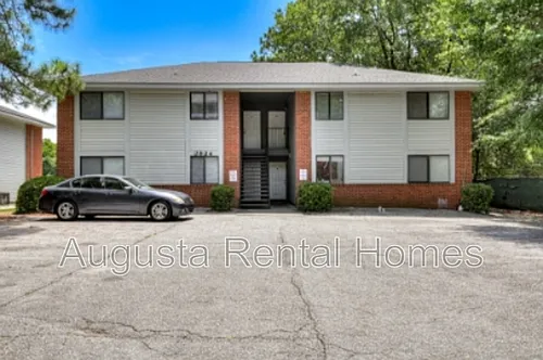 2822D Thomas Ln Photo 1