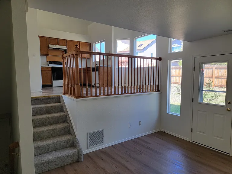 7060 Kaitlin Ct — Photo 7