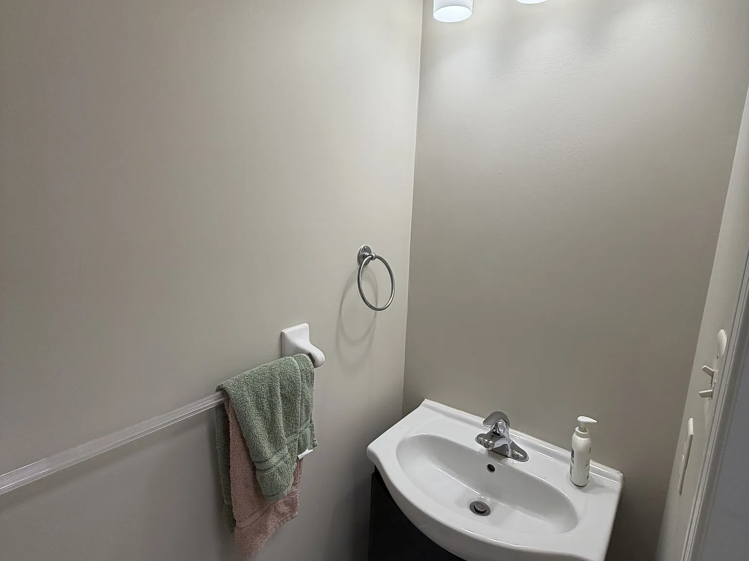 3 bed, $3,395 — Photo 4