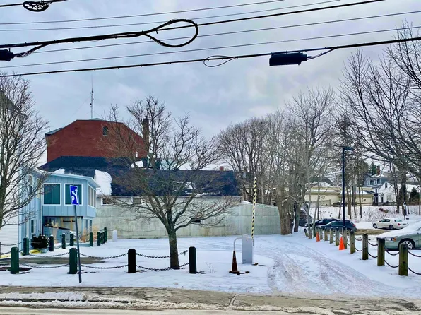 22 Mechanic Street, Camden, ME 04843