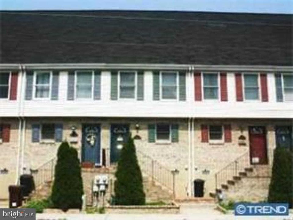 1st image of 413 Bradford St