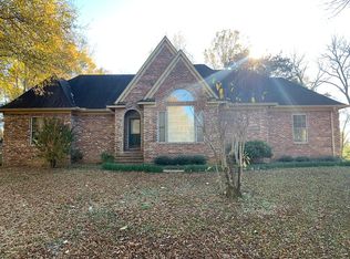 884 Sam Barkley Rd, New Albany, MS 38652