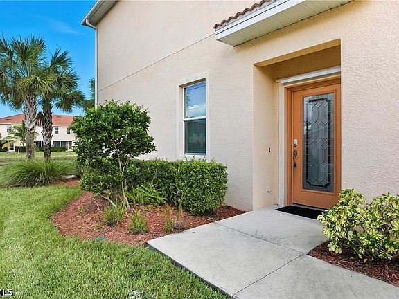 4th image of 8895 Via Isola Ct