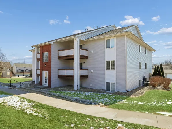 2444 Rushmore Dr, Iowa City, IA 52246