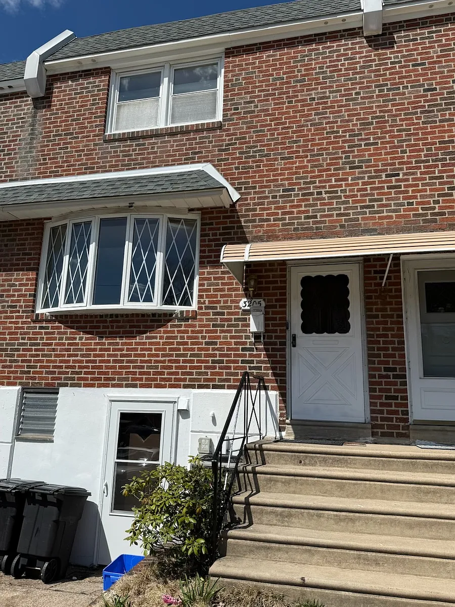 Building Photo - 3205 Comly Pl