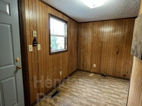 2nd image of 529 Barringer Chapel Rd