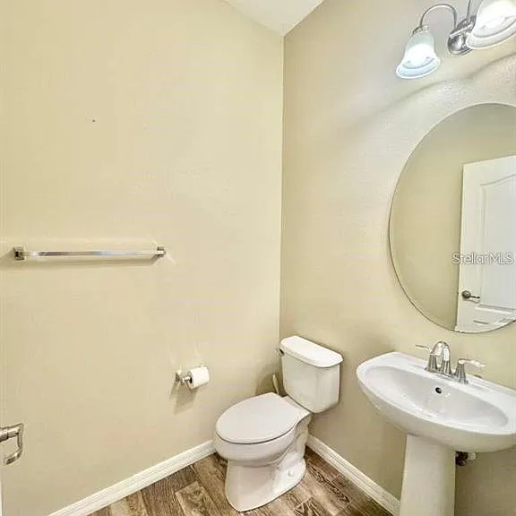 1122 Priory Cir — Photo 25