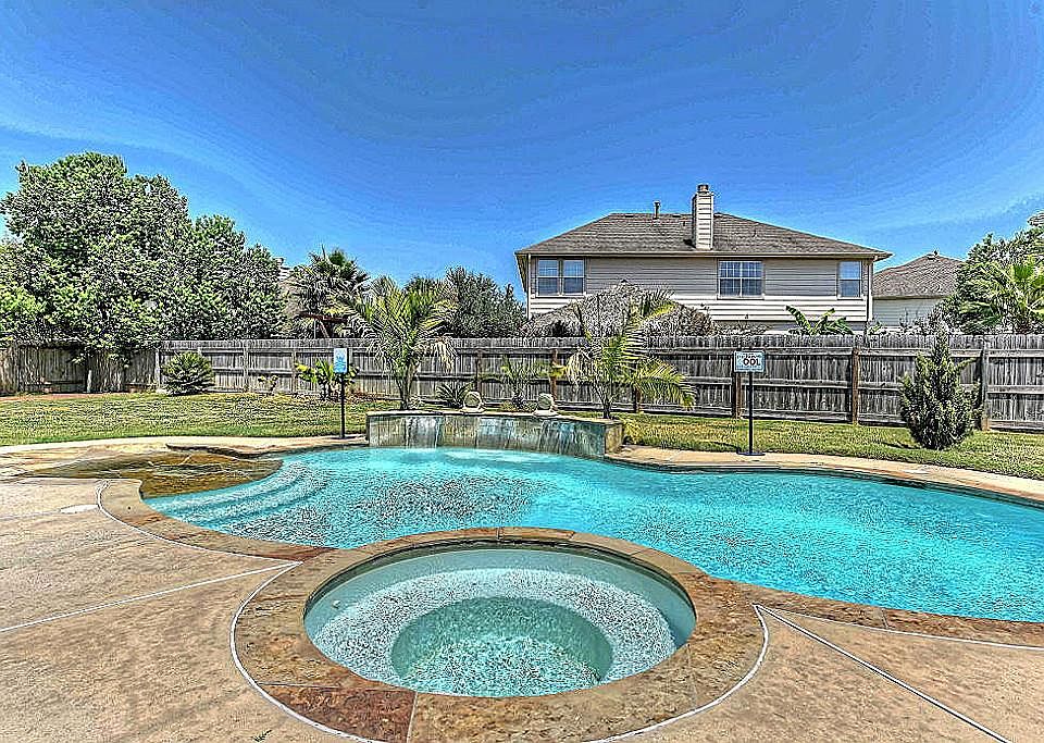 1st image of 16506 Timberidge Ct