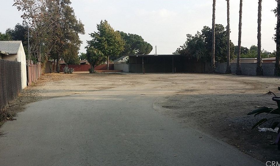 1st image of 146 S Covina Blvd
