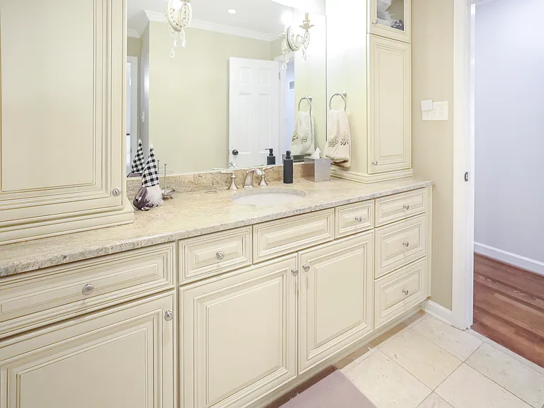 5735 Riverwood Dr NW — Photo 23