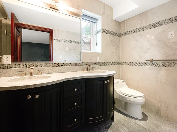 58-10 83rd Place image 18 of 36