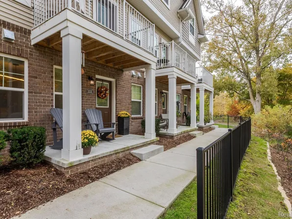 3335 Parkways Blvd, Auburn Hills, MI 48326