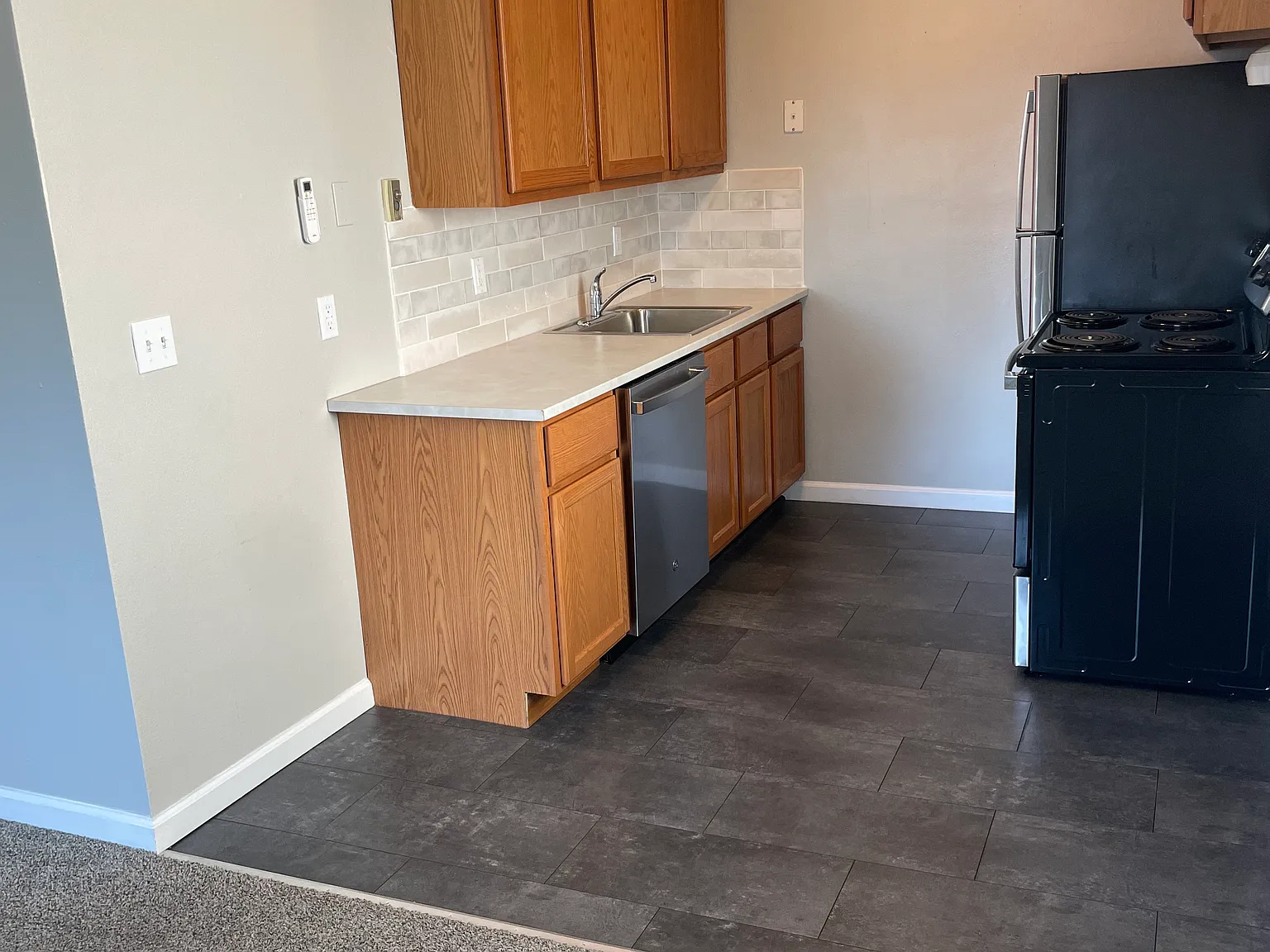 3215 Morganford Rd — Photo 3
