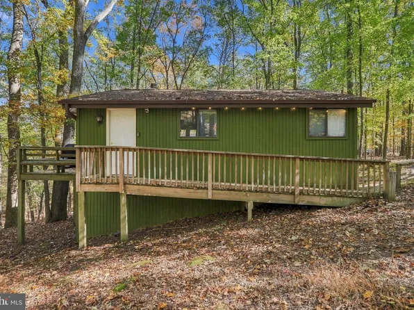 20 Shawnee Trl, Hedgesville, WV 25427