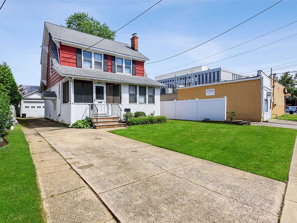 1st image of 18 Blossom Heath Ave