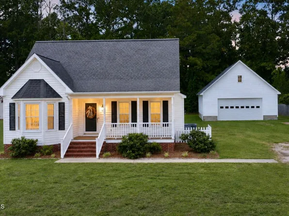 126 Edgewater Road, Washington, NC 27889