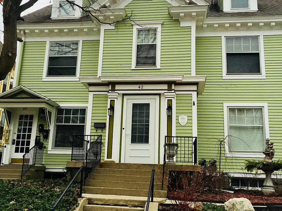 40 Prospect Ave SE #4